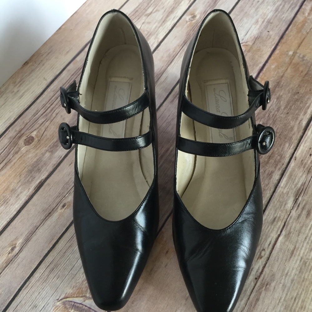 Laura Gayle 8M Black Heels straps buckle